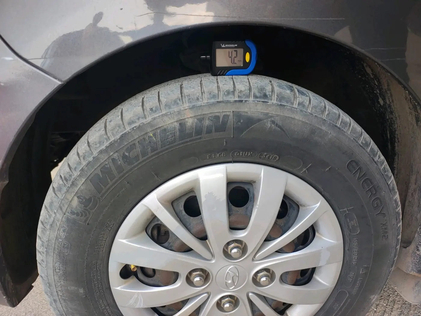 2013 Hyundai i10 SPORTZ 1.2, Petrol, Manual, 42,907 km, tyre