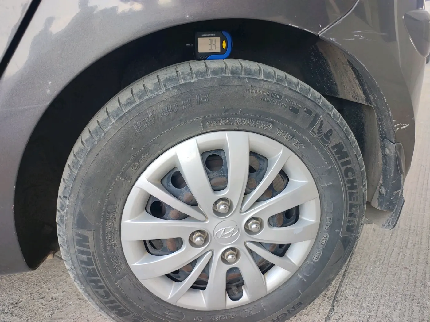 2013 Hyundai i10 SPORTZ 1.2, Petrol, Manual, 42,907 km, tyre