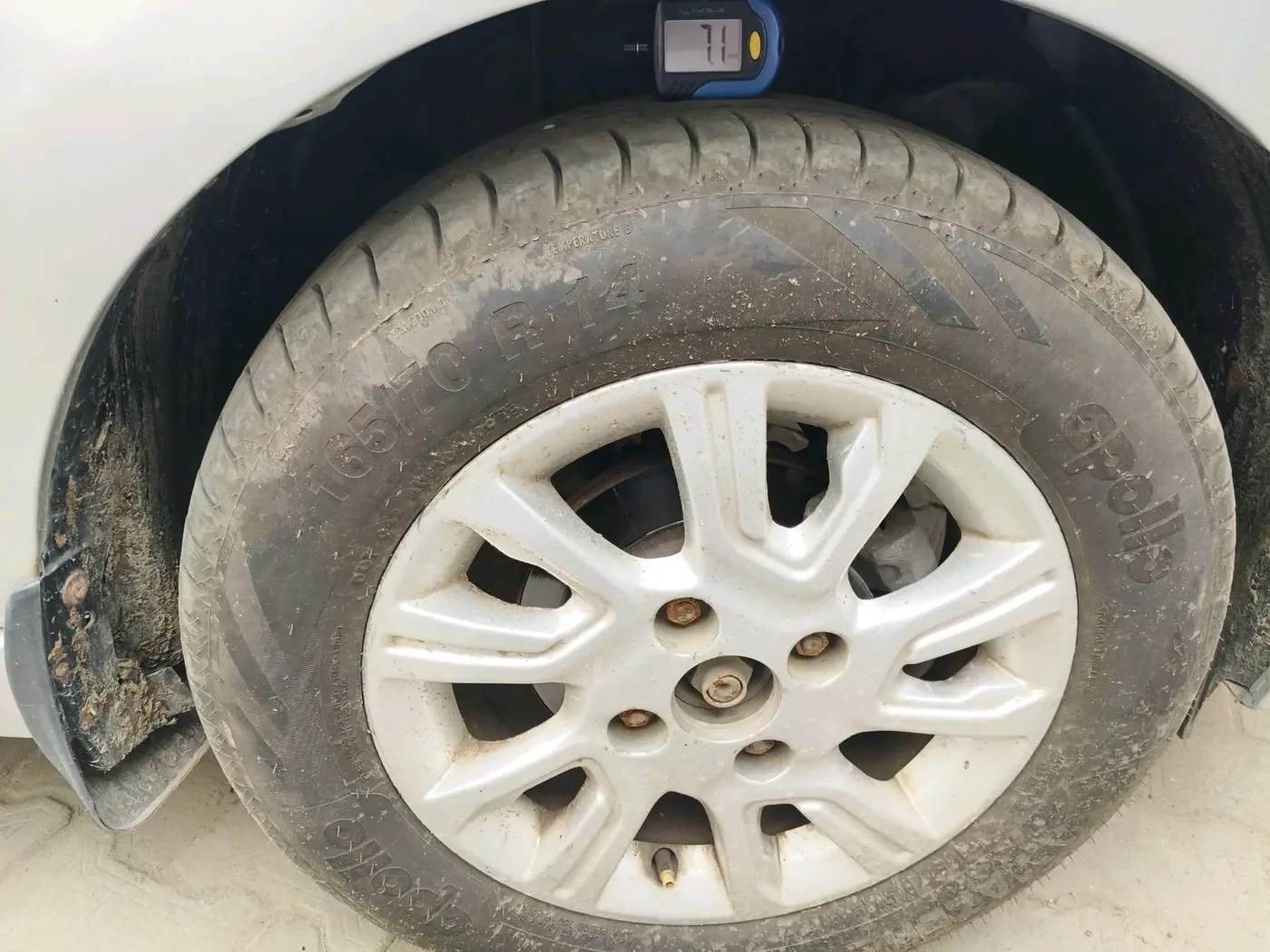 2016 Tata Tiago XZ DIESEL, Diesel, Manual, 82,258 km, tyre