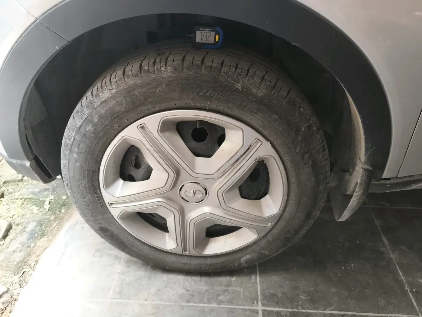 2021 Tata NEXON XM SUNROOF PETROL, Petrol, Manual, 44,950 km, tyre