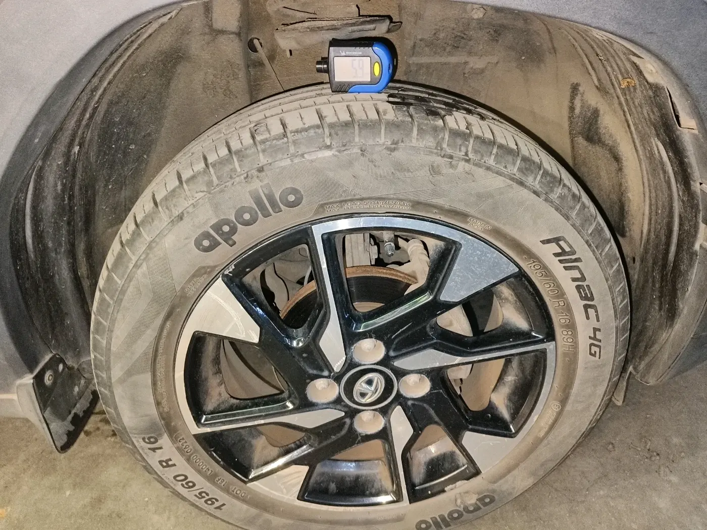 2022 Tata PUNCH CREATIVE  AMT, Petrol, Automatic, 19,128 km, tyre