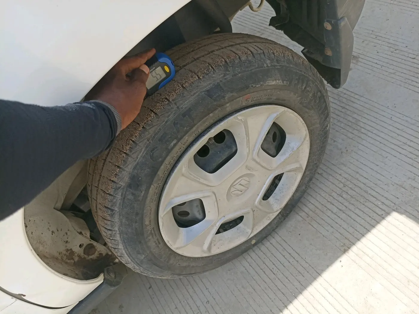 2023 Maruti S PRESSO VXI, Petrol, Manual, 22,466 km, tyre