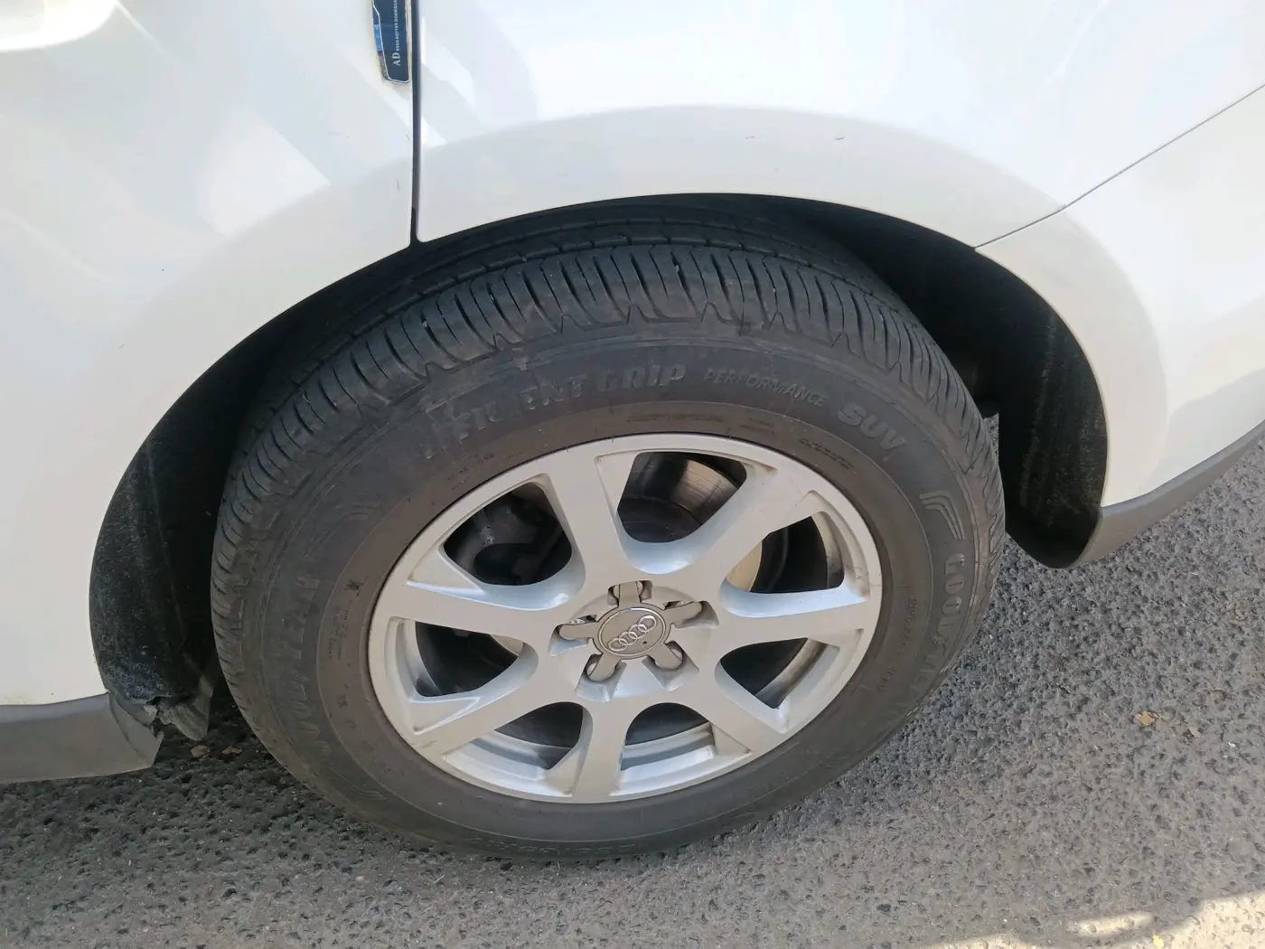 2012 Audi Q5 2.0 TDI QUATTRO, Diesel, Automatic, 69,196 km, tyre