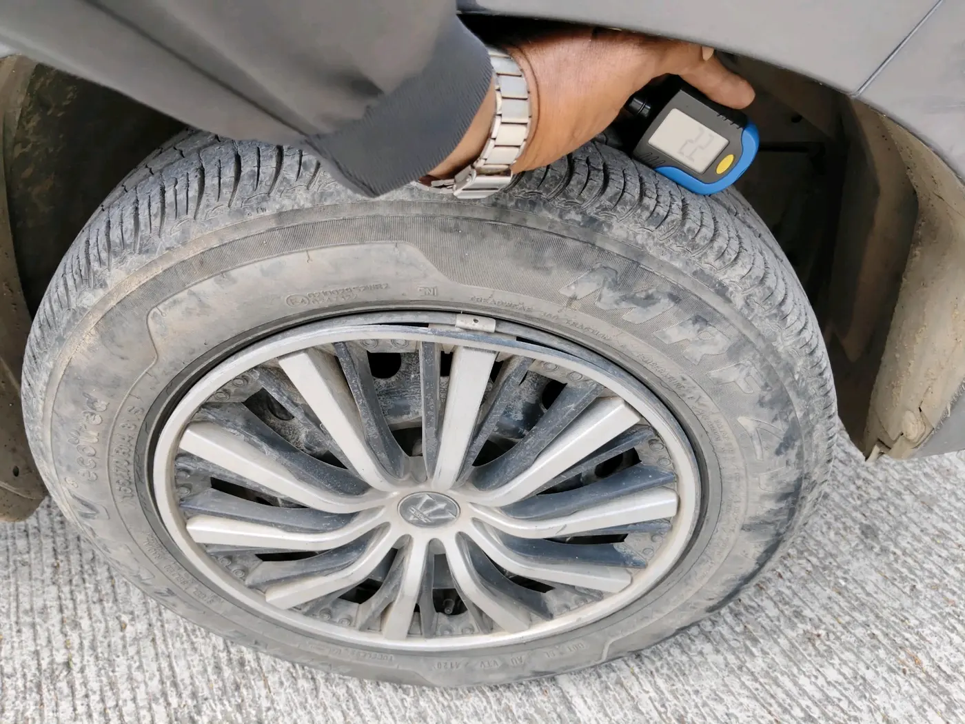 2020 Maruti S PRESSO VXI (O) CNG, CNG, Manual, 28,578 km, tyre