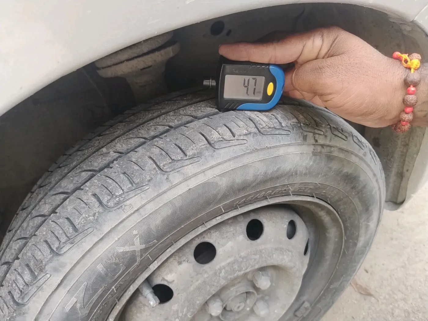 2012 Maruti Wagon R 1.0 LXI CNG, CNG, Manual, 1,50,782 km, tyre