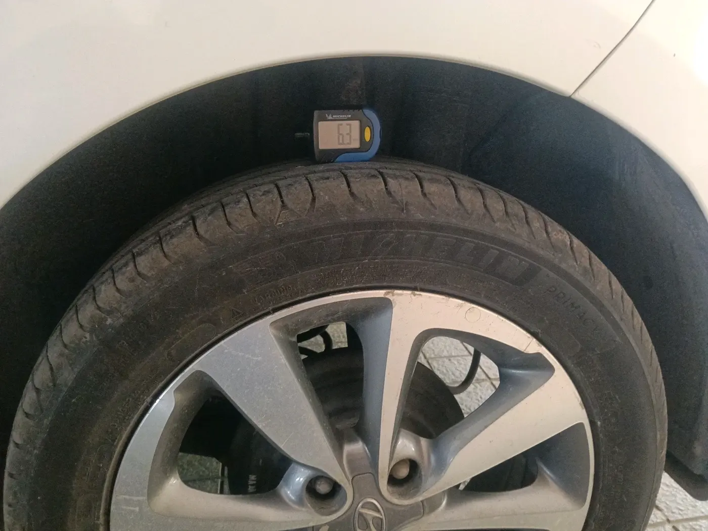 2017 Hyundai Elite i20 ASTA 1.2 (O), Petrol, Manual, 24,546 km, tyre