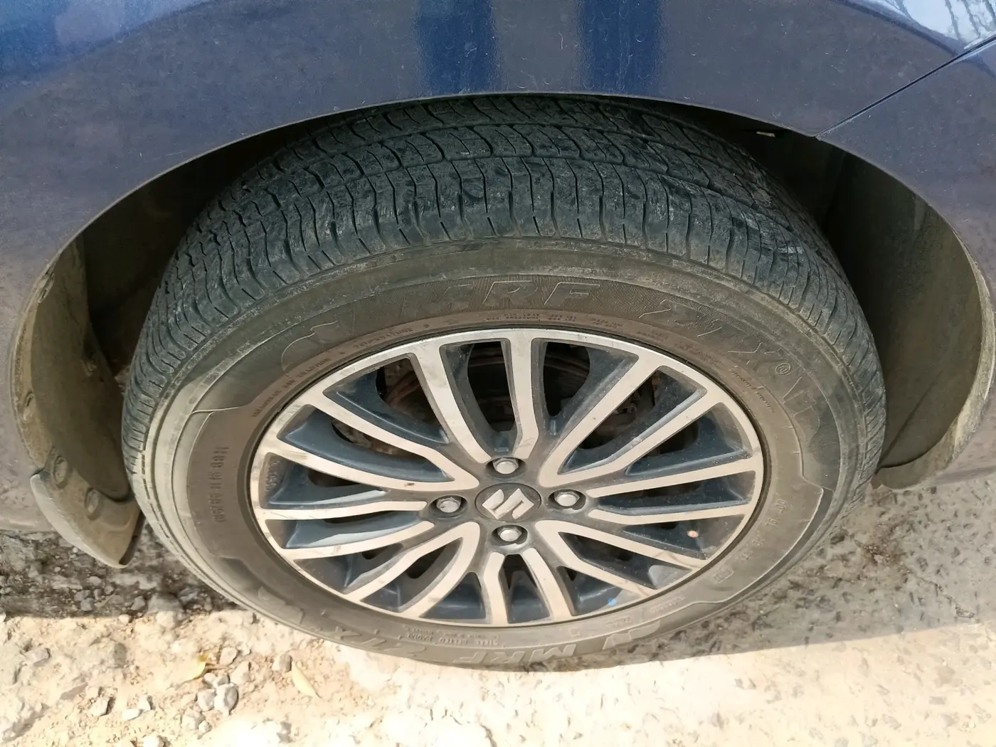 2017 Maruti Dzire ZXI PLUS AMT, Petrol, Automatic, 86,163 km, tyre
