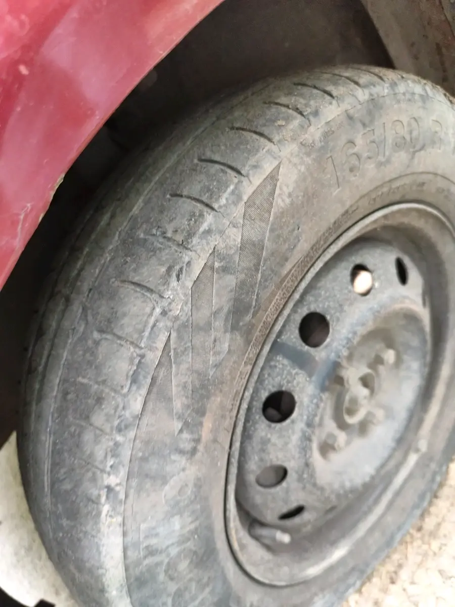 2012 Maruti Ritz VXI, Petrol, Manual, 94,759 km, tyre