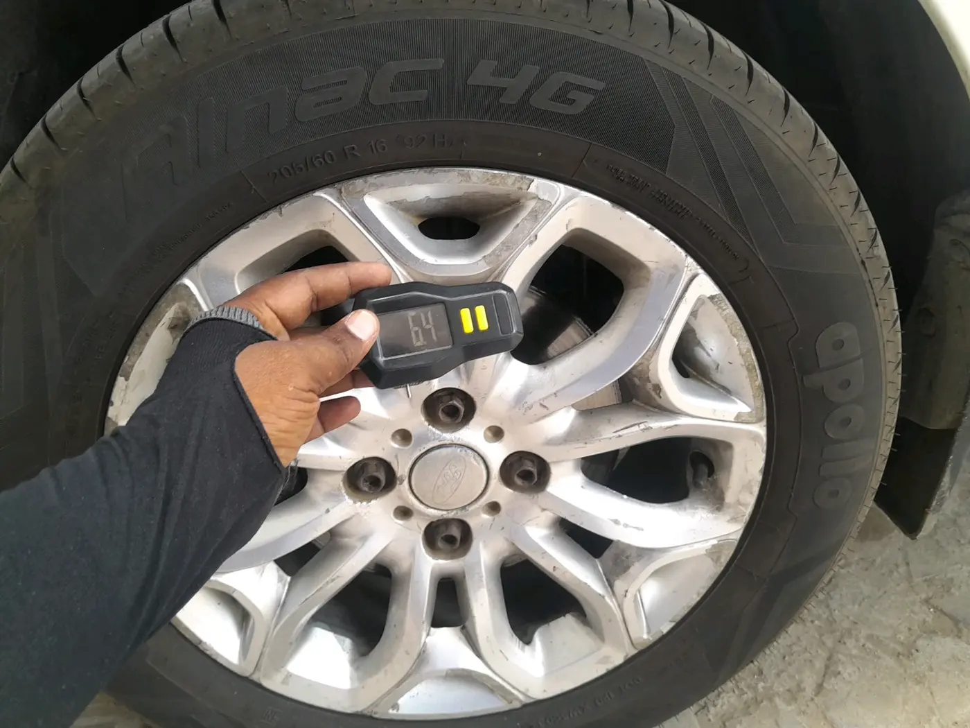 2014 Ford Ecosport TITANIUM 1.5L DIESEL, Diesel, Manual, 1,00,000 km, tyre