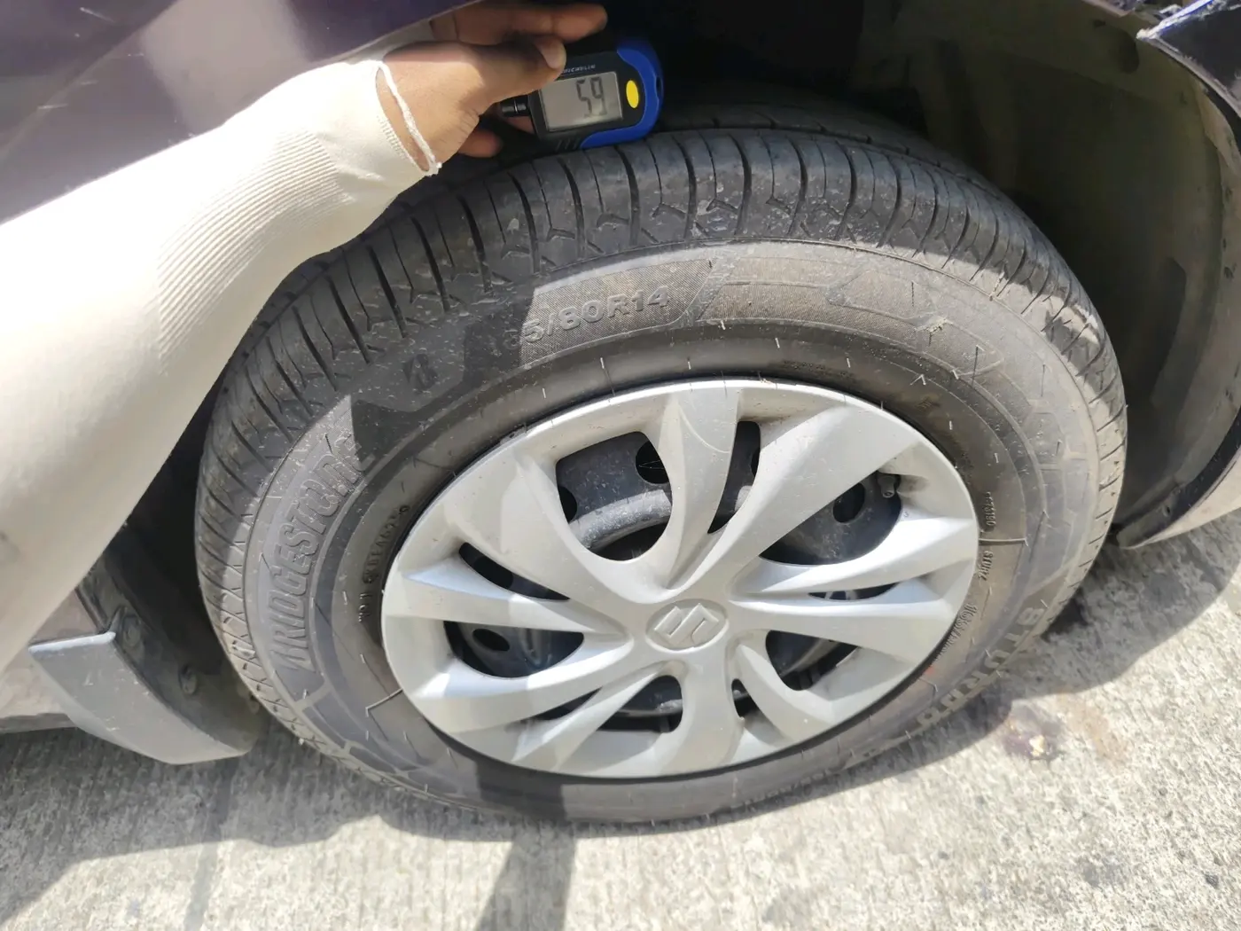 2012 Maruti Swift Dzire VDI, Diesel, Manual, 1,19,503 km, tyre