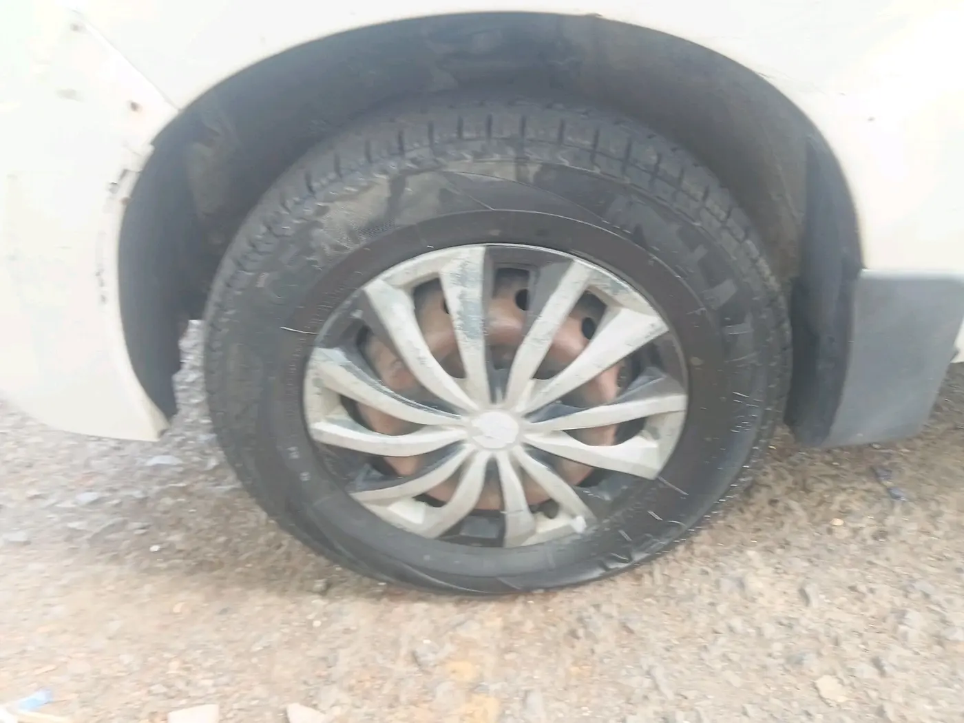 2017 Maruti Alto 800 LXI CNG, CNG, Manual, 80,978 km, tyre