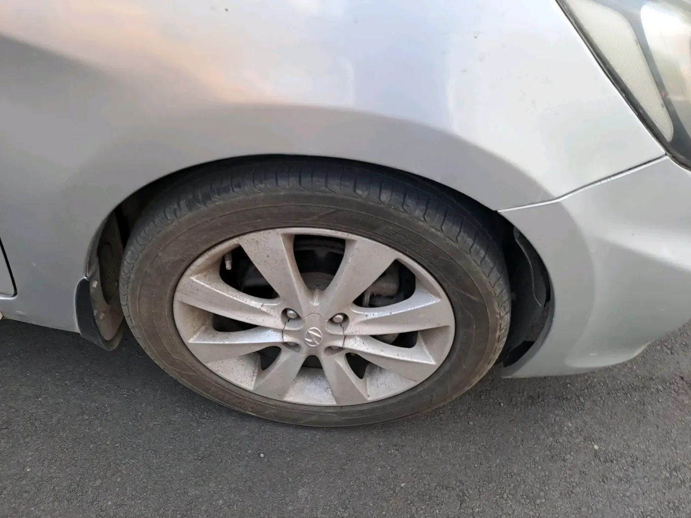 2012 Hyundai Verna FLUIDIC 1.6 CRDI SX OPT AT, Diesel, Automatic, 1,61,254 km, tyre