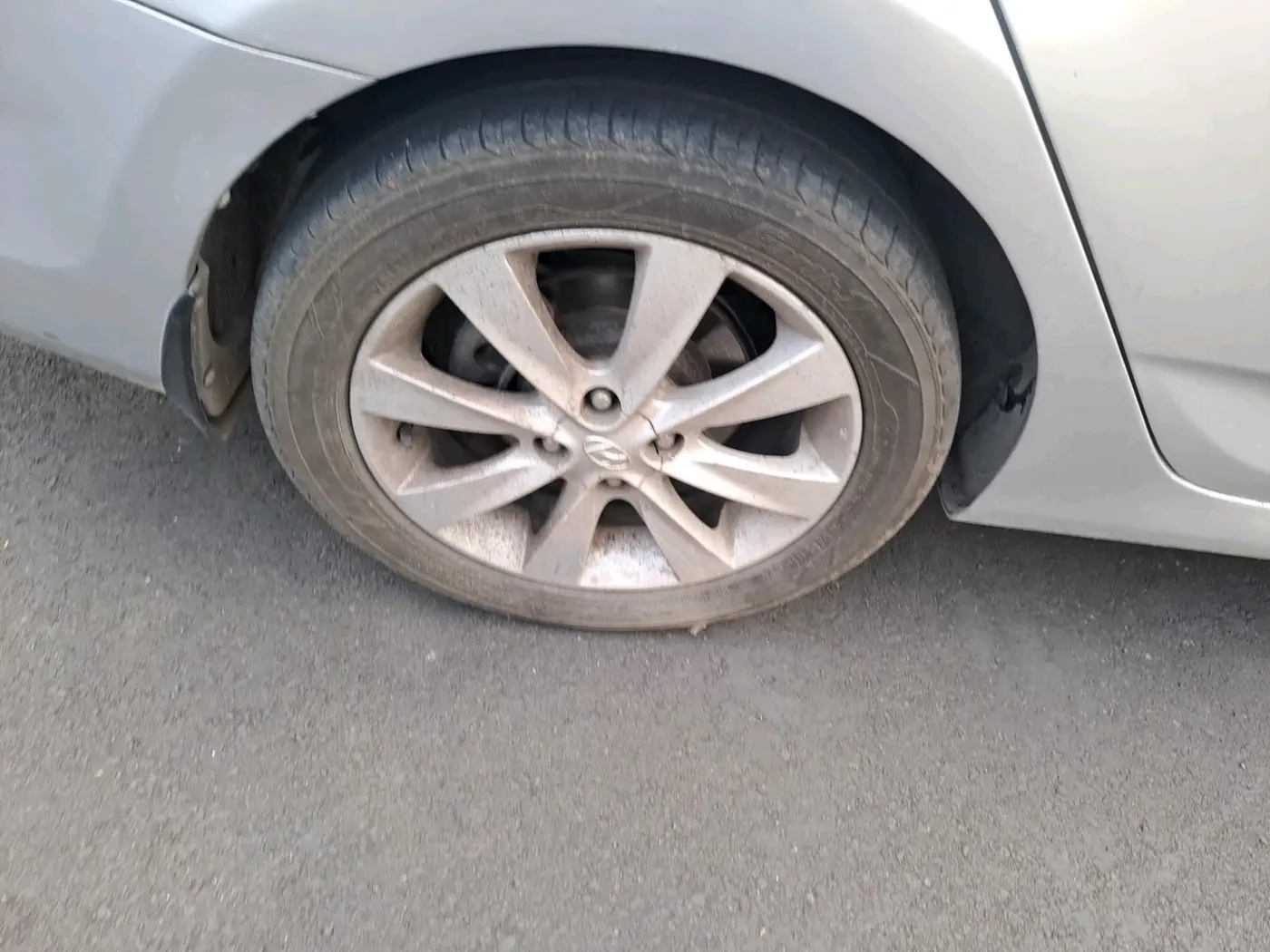 2012 Hyundai Verna FLUIDIC 1.6 CRDI SX OPT AT, Diesel, Automatic, 1,61,254 km, tyre