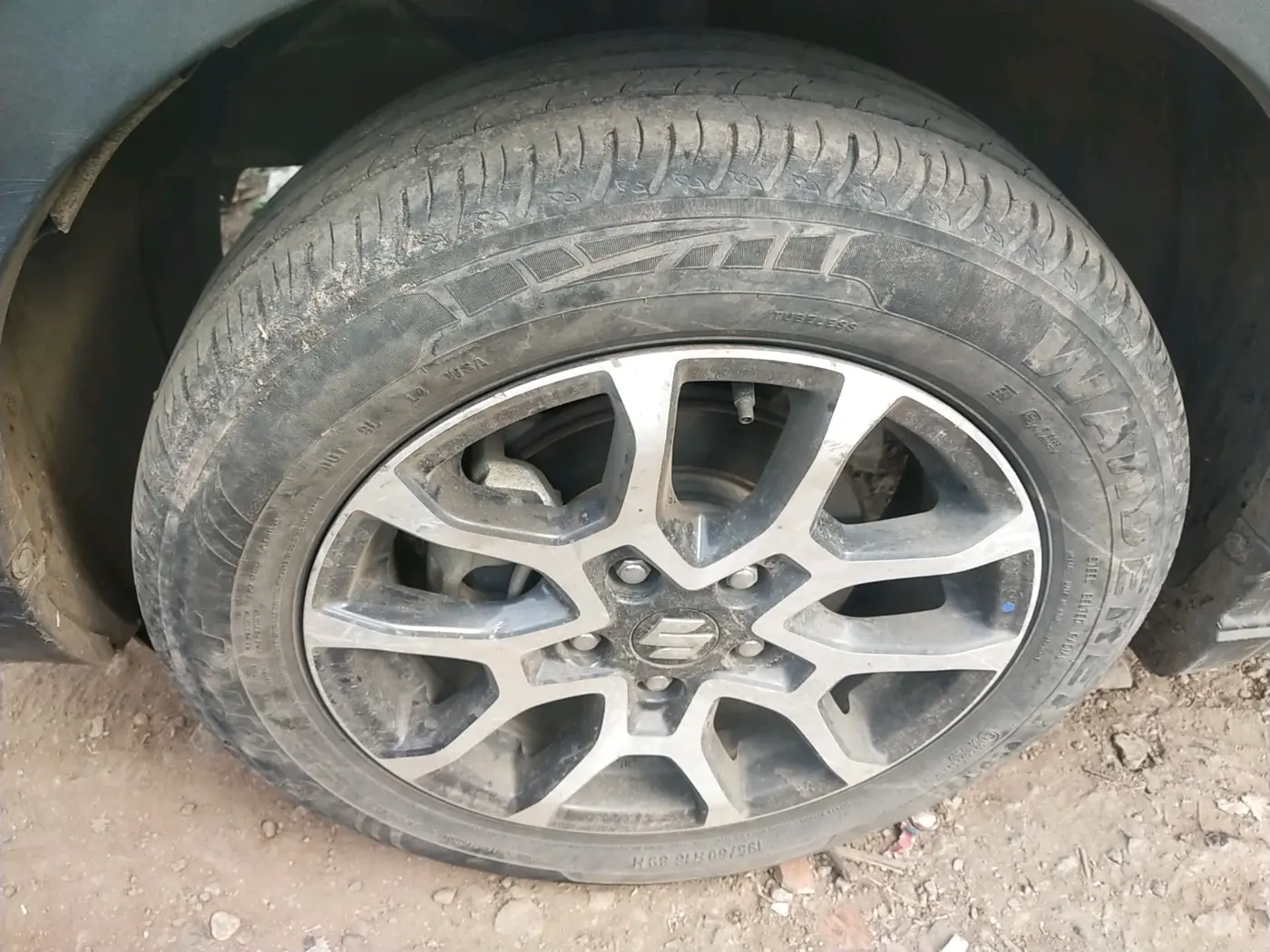 2023 Maruti XL6 ZETA MT, Petrol, Manual, 1,01,734 km, tyre