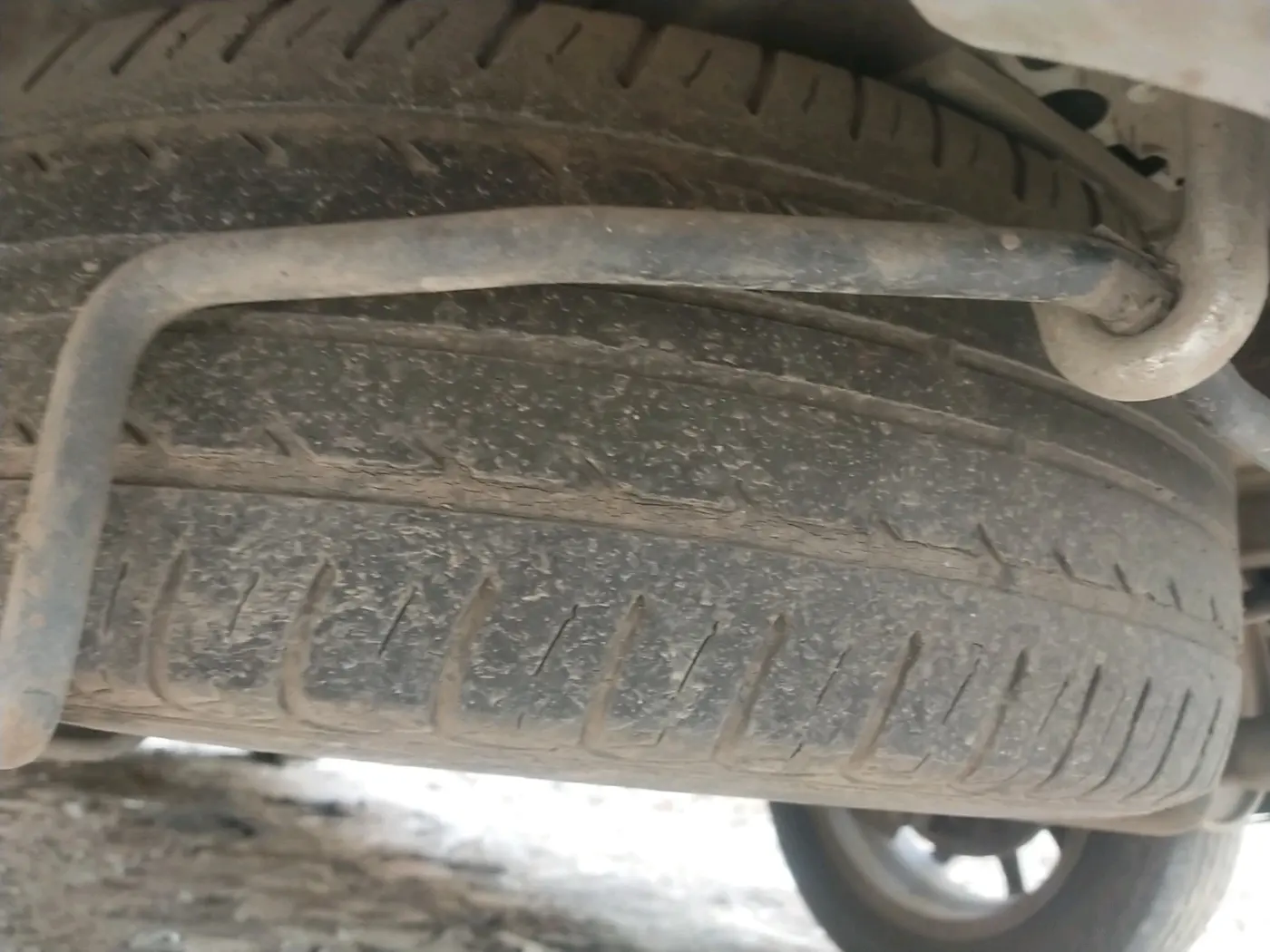 2023 Maruti XL6 ZETA MT, Petrol, Manual, 1,01,734 km, tyre