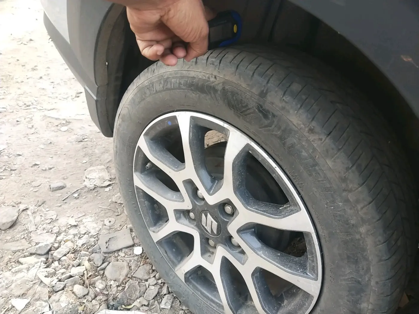 2023 Maruti XL6 ZETA MT, Petrol, Manual, 1,01,734 km, tyre