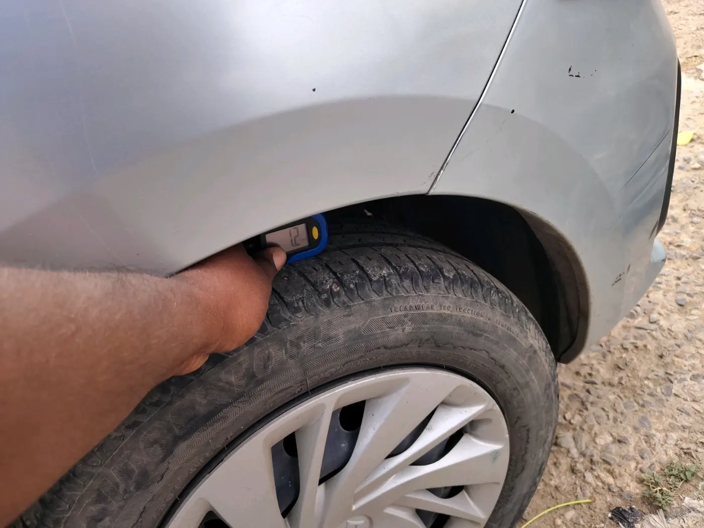 2023 Maruti Ertiga   VXI (O) CNG, CNG, Manual, 83,197 km, tyre