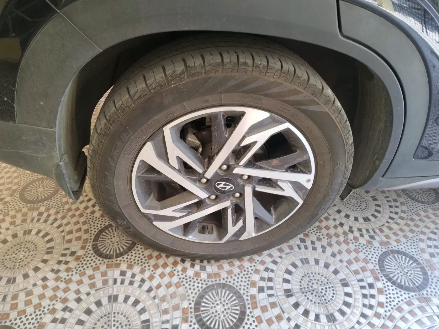 2025 Hyundai Creta SX 1.5 Premium Petrol, Petrol, Manual, 24,243 km, tyre
