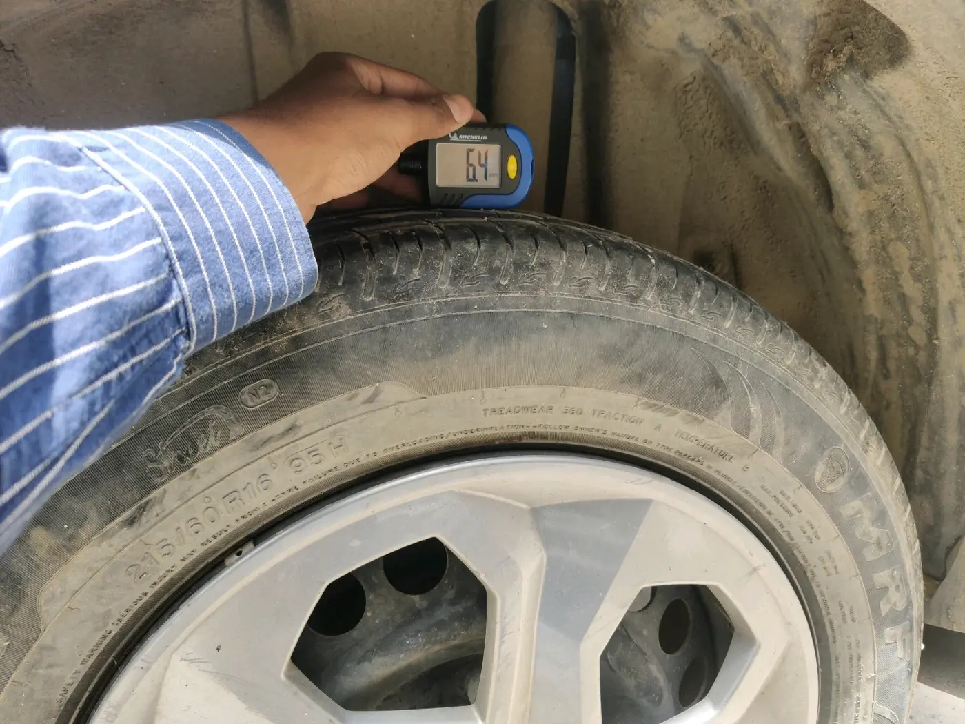2023 Maruti BREZZA VXI, Petrol, Manual, 18,656 km, tyre