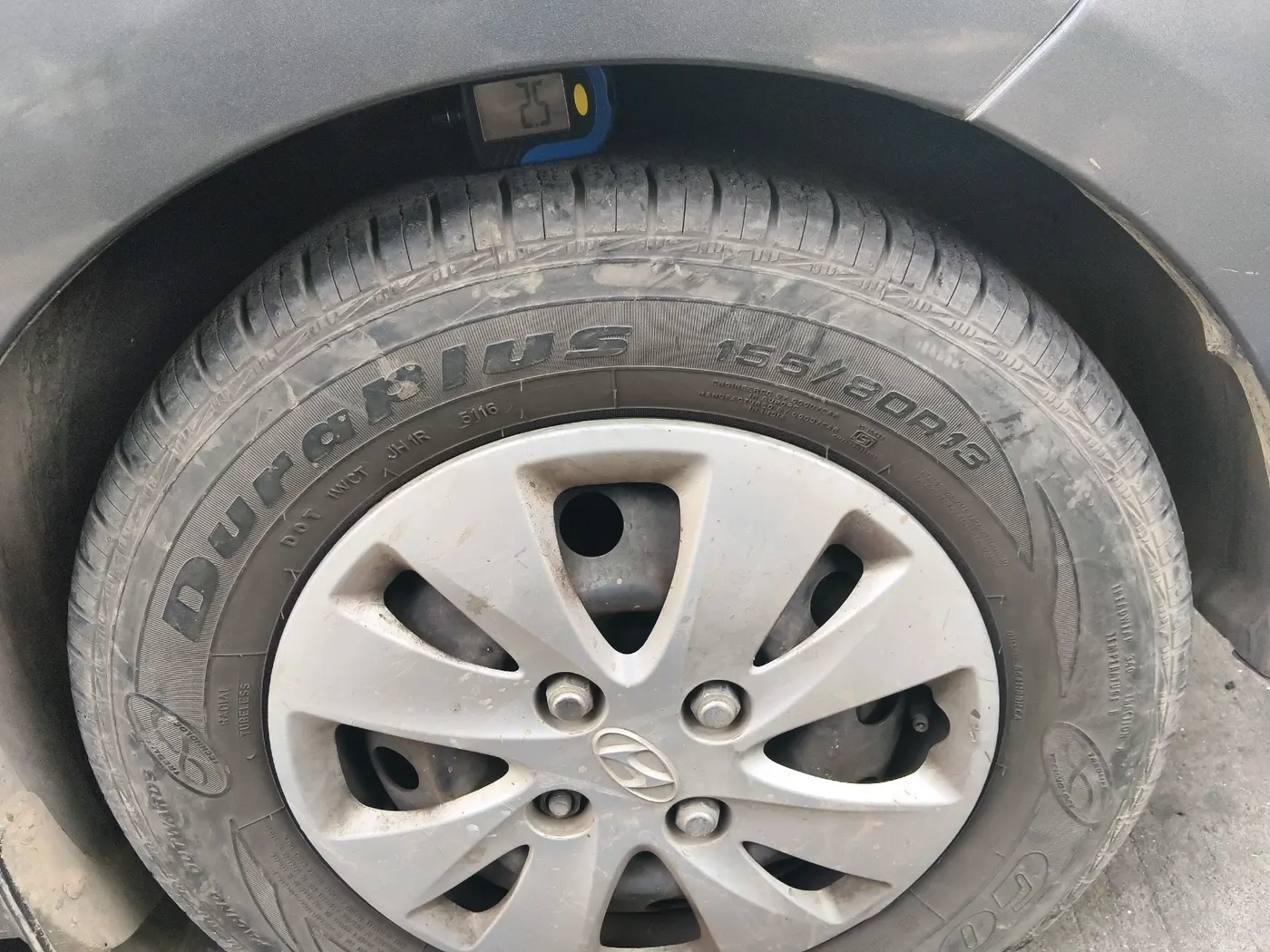2011 Hyundai i10 ASTA 1.2, Petrol, Manual, 61,855 km, tyre