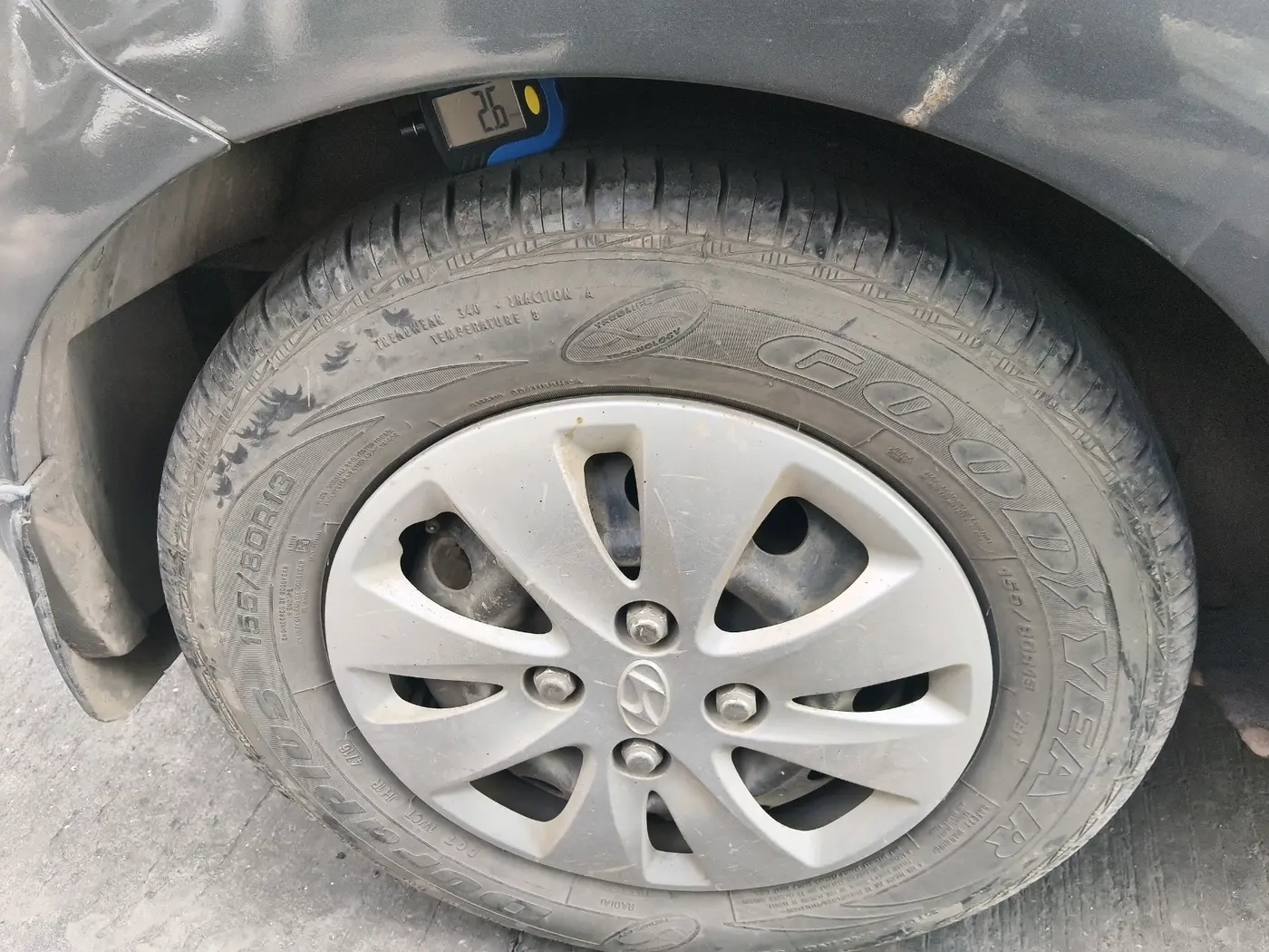 2011 Hyundai i10 ASTA 1.2, Petrol, Manual, 61,855 km, tyre