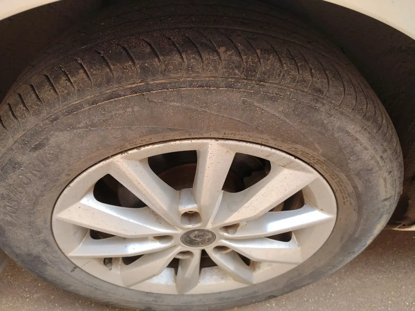 2015 Skoda Octavia ELEGANCE 1.8 TSI AT, Petrol, Automatic, 69,607 km, tyre