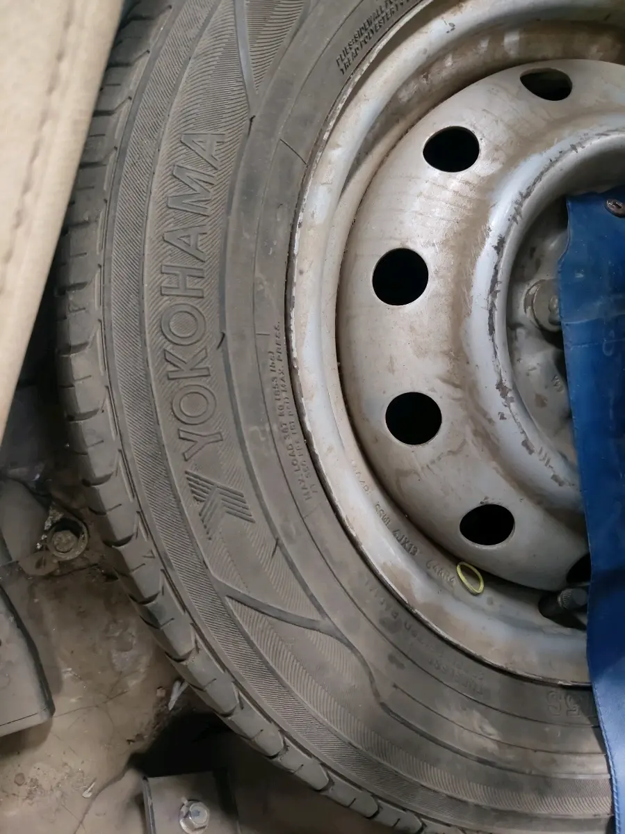 2018 Maruti Wagon R 1.0 LXI CNG, CNG, Manual, 88,634 km, tyre