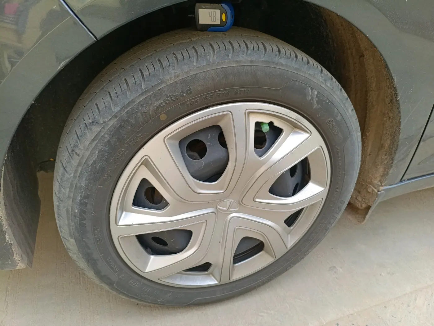 2020 Tata ALTROZ XT PETROL, Petrol, Manual, 47,575 km, tyre