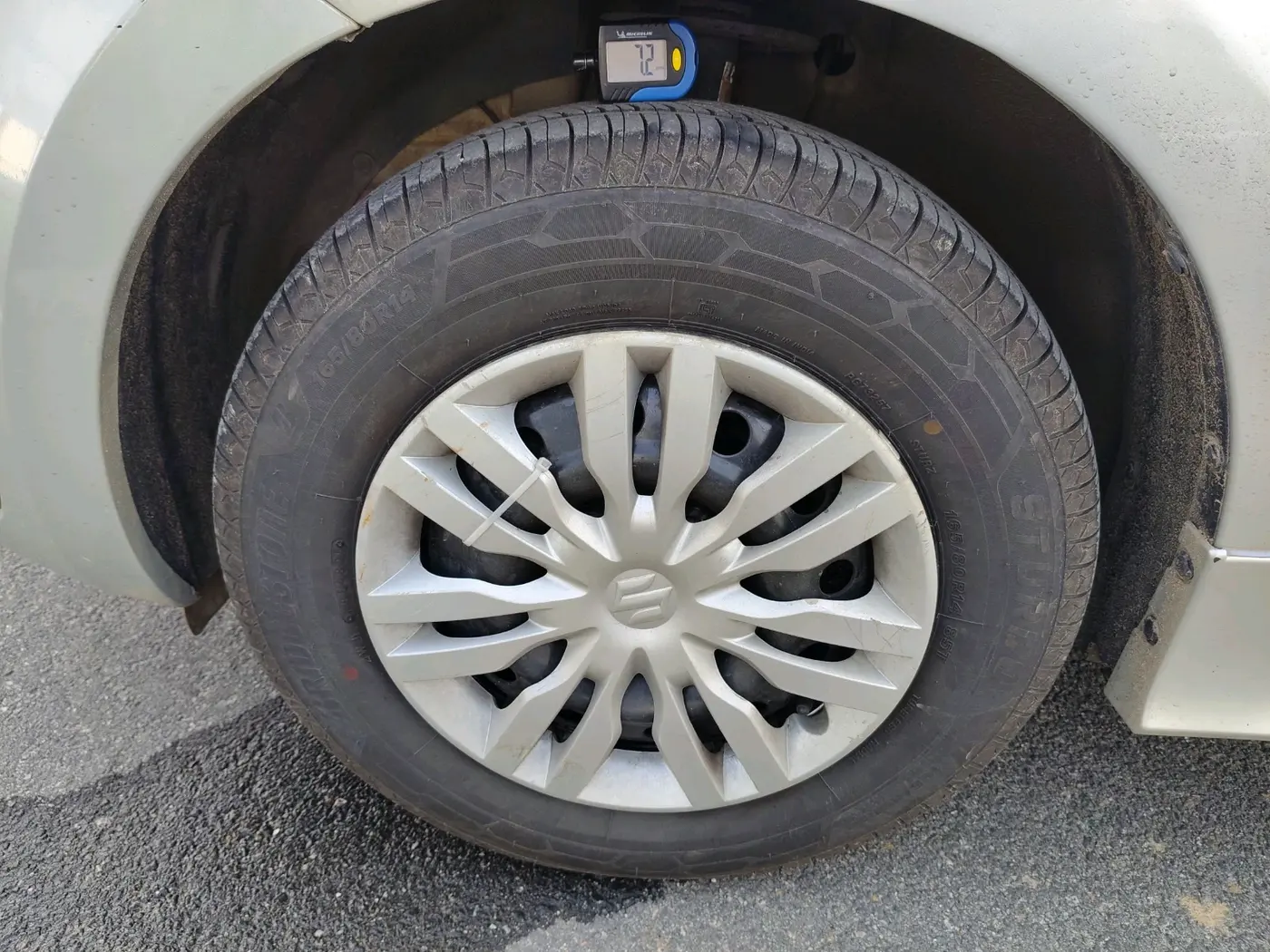 2020 Maruti Dzire VXI, Petrol, Manual, 37,115 km, tyre
