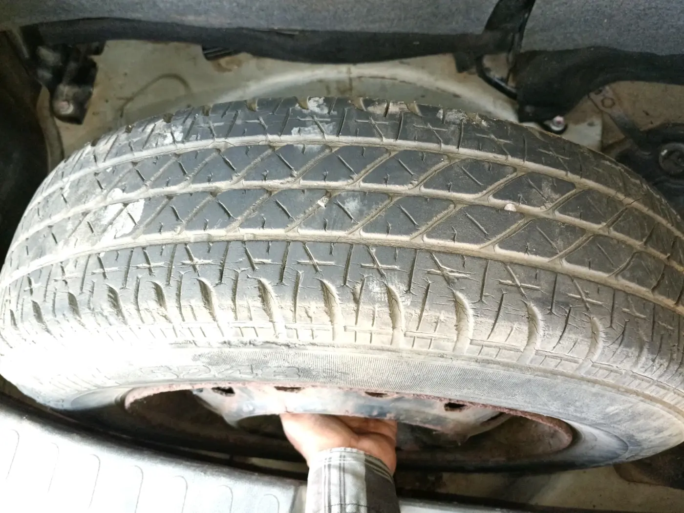 2012 Maruti Ritz VXI, Petrol, Manual, 51,906 km, tyre