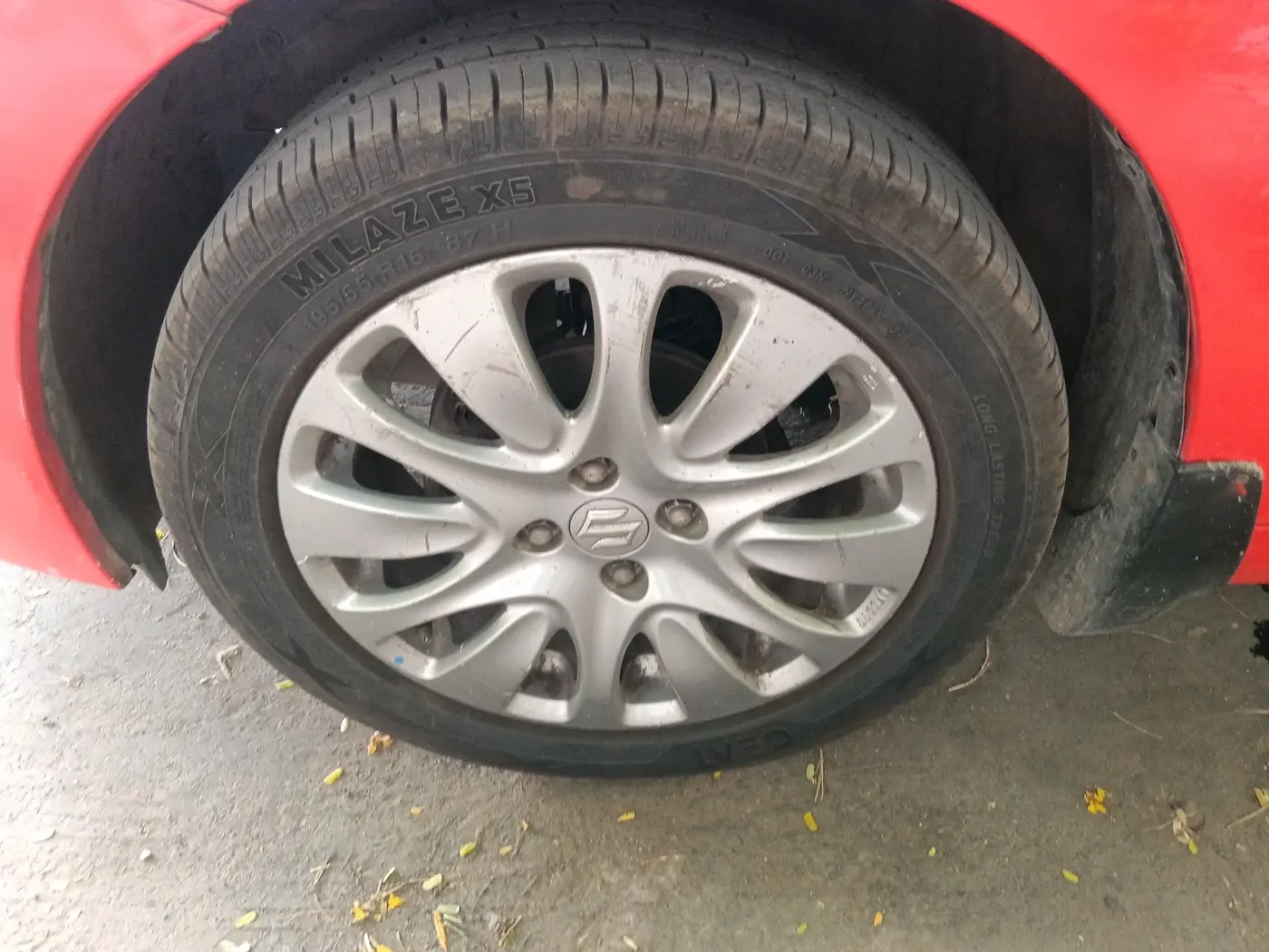 2016 Maruti Baleno ALPHA PETROL 1.2, Petrol, Manual, 68,971 km, tyre