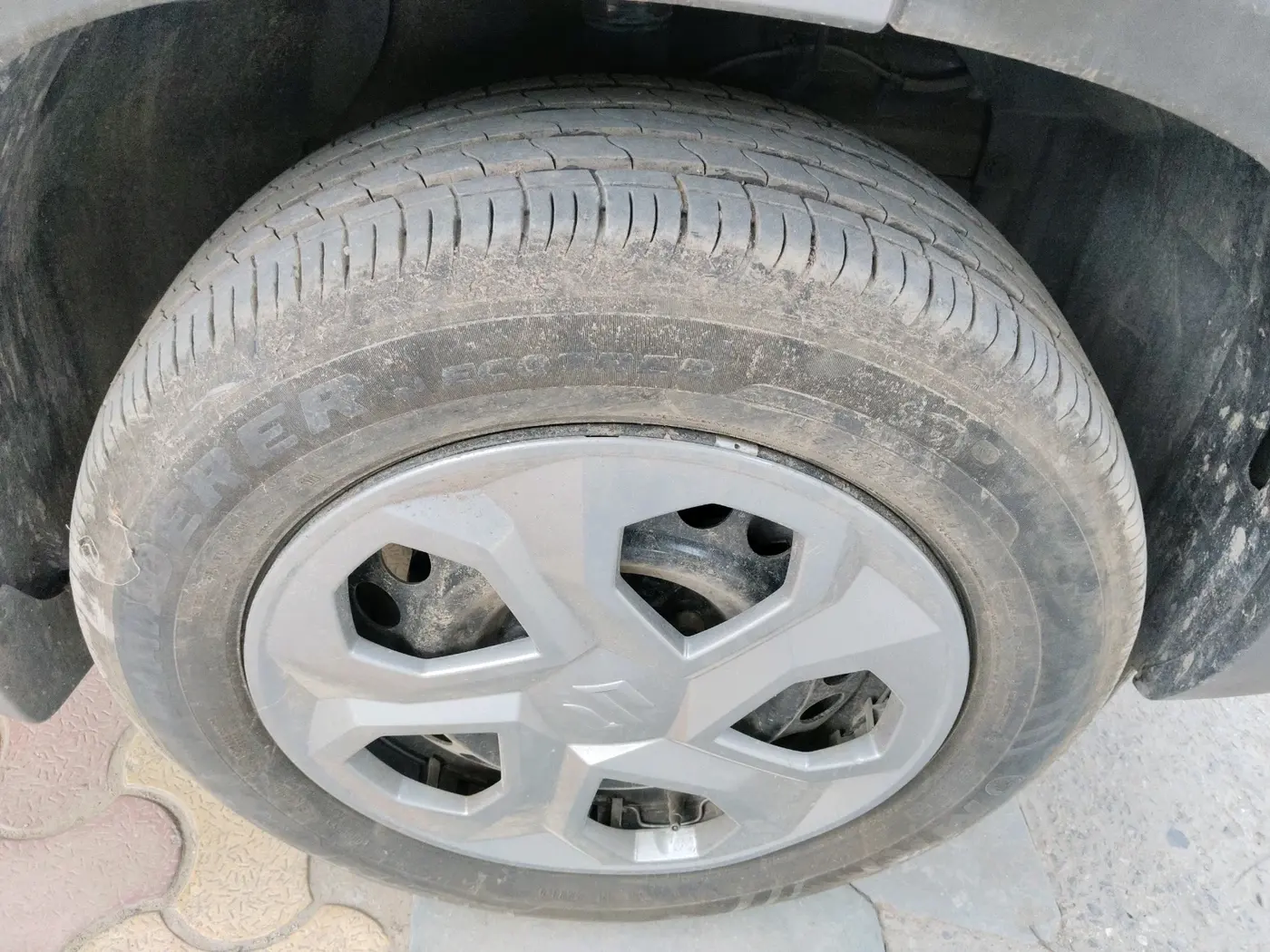 2024 Maruti BREZZA VXI, Petrol, Manual, 10,383 km, tyre