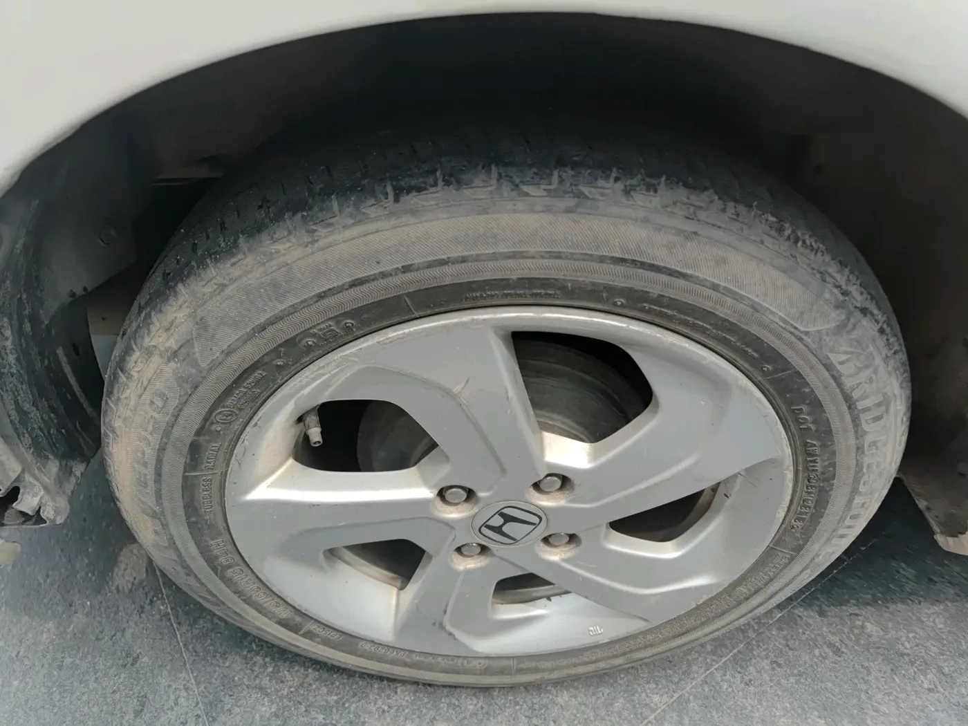 2015 Honda City 1.5L I-DTEC VX, Diesel, Manual, 1,05,401 km, tyre