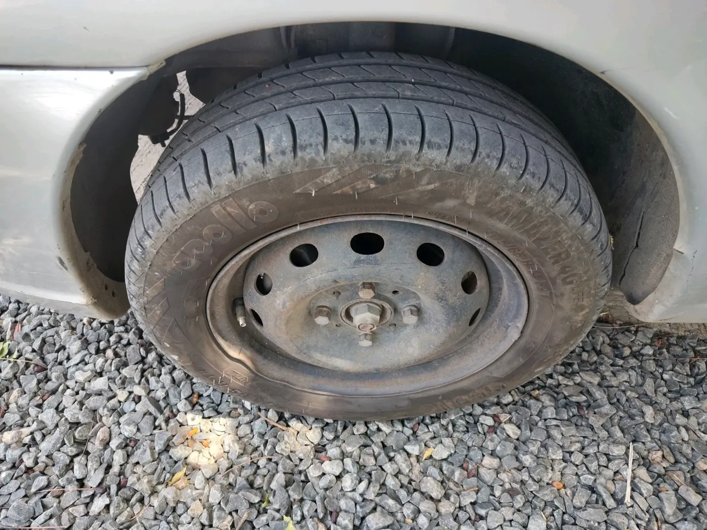 2017 Tata Indigo ECS LX CR4, Diesel, Manual, 1,09,719 km, tyre