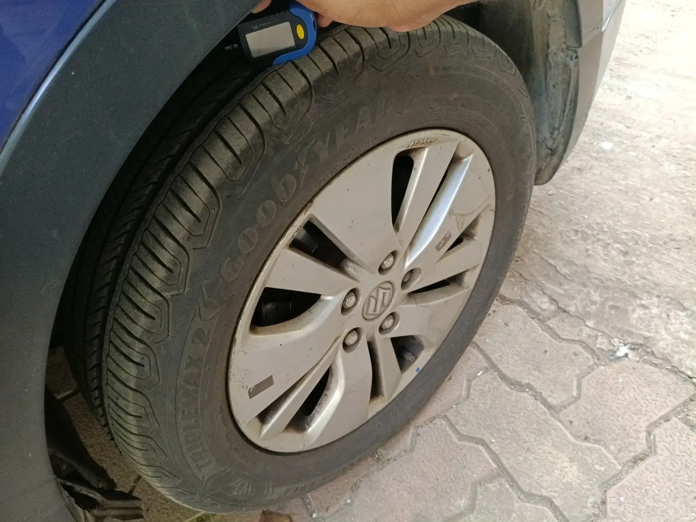2015 Maruti S Cross ZETA 1.3, Diesel, Manual, 58,519 km, tyre