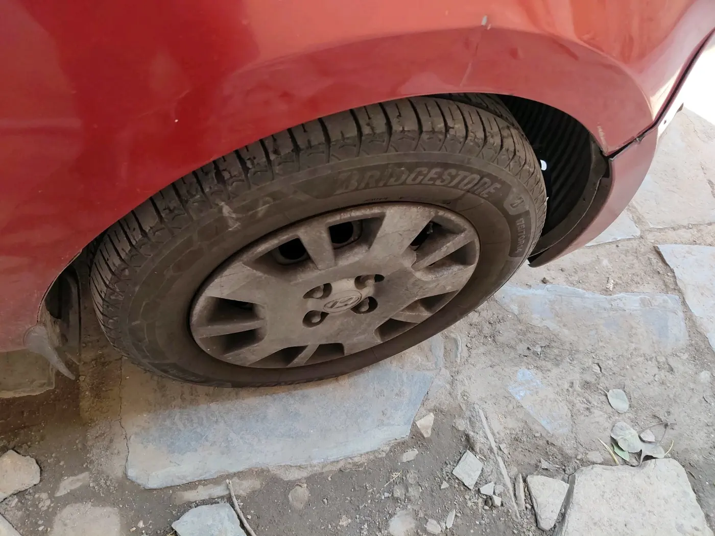 2013 Hyundai i20 MAGNA 1.4 CRDI, Diesel, Manual, 1,41,129 km, tyre