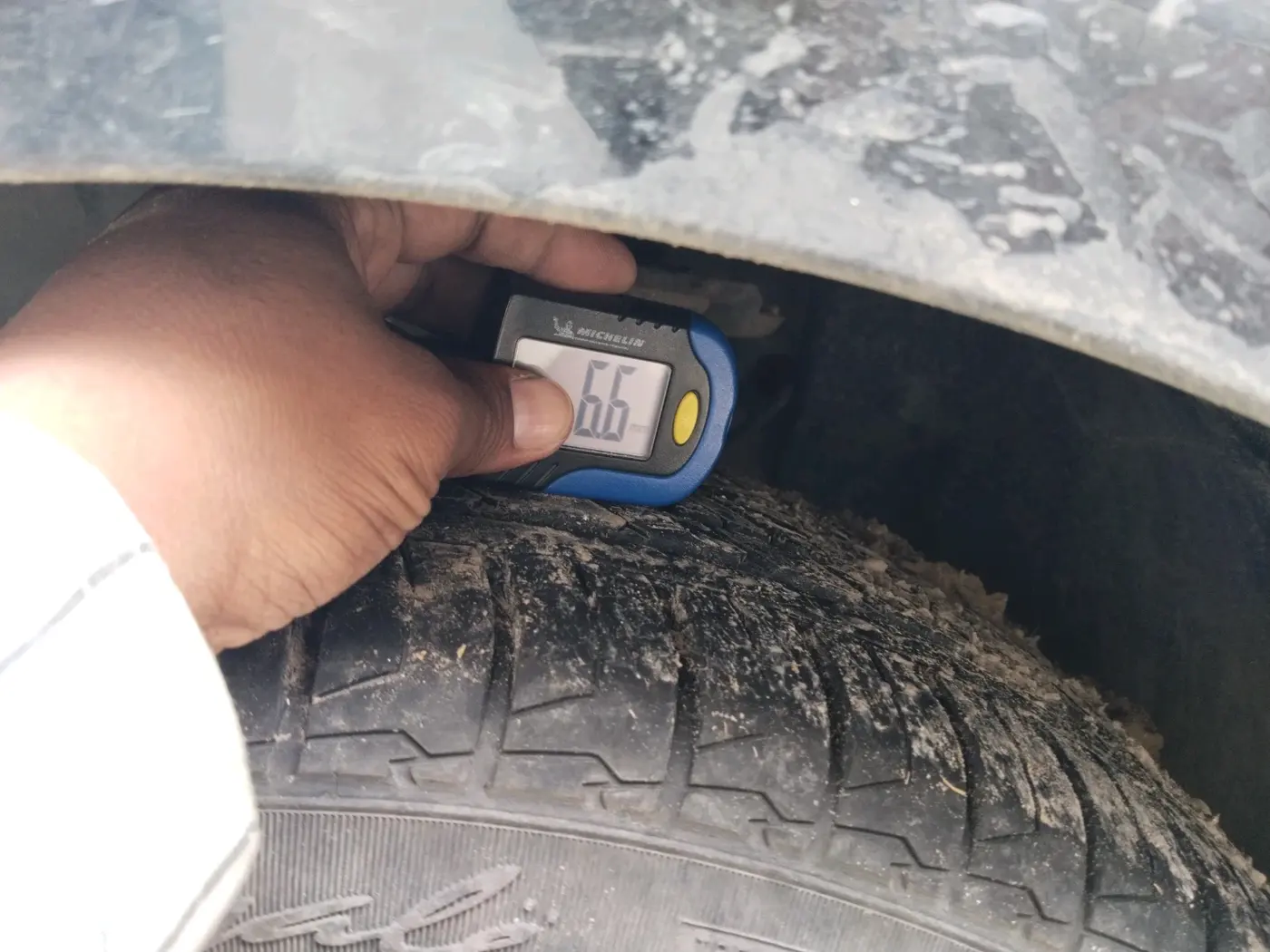 2022 Tata ALTROZ XT PETROL DARK EDITION, CNG, Manual, 90,004 km, tyre