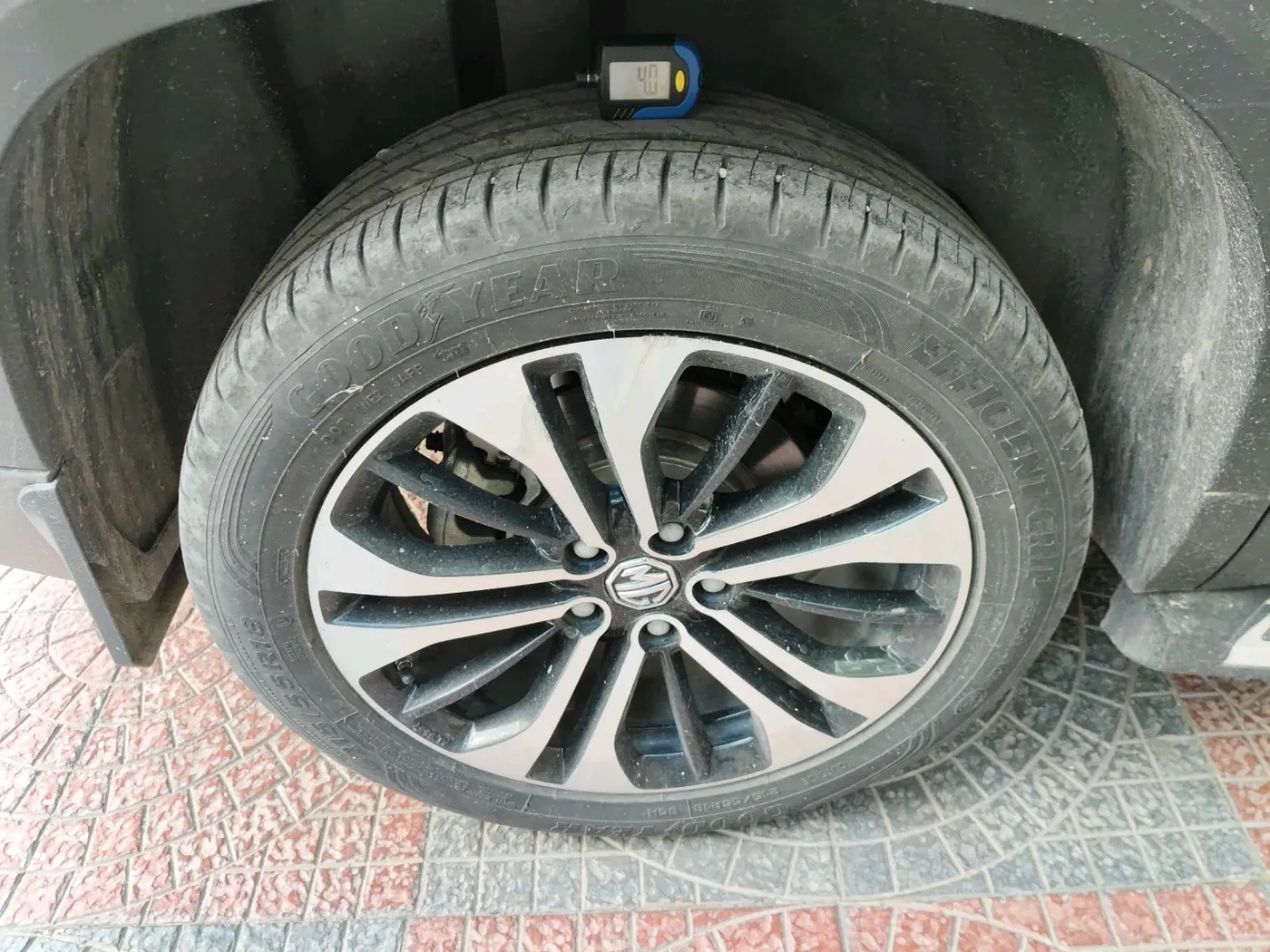 2022 MG HECTOR SHARP 1.5 PETROL CVT, Petrol, Automatic, 44,293 km, tyre