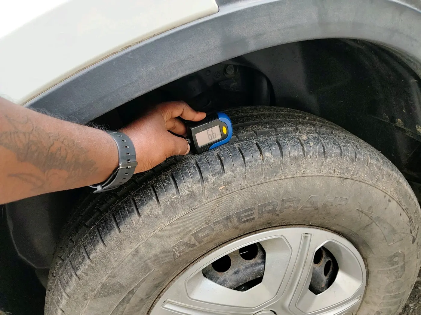 2019 Tata Harrier XM 2.0L KRYOTEC, Diesel, Manual, 1,154 km, tyre