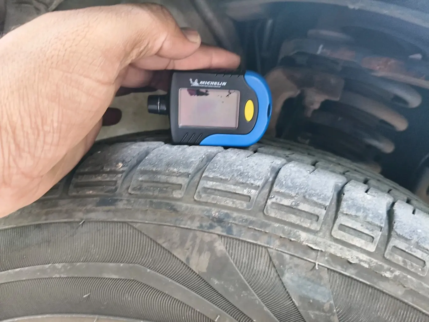 2019 Mahindra MARAZZO M2 7STR, Diesel, Manual, 1,00,047 km, tyre