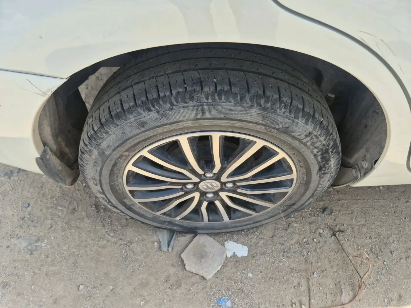 2021 Maruti Dzire ZXI Plus, Petrol, Manual, 34,377 km, tyre