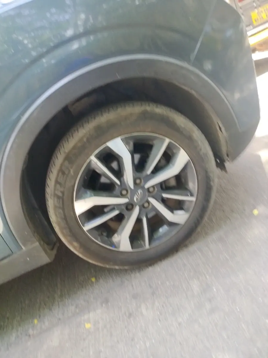 2019 Mahindra XUV300 W8 (O) 1.5 DIESEL AMT, Diesel, Automatic, 79,324 km, tyre