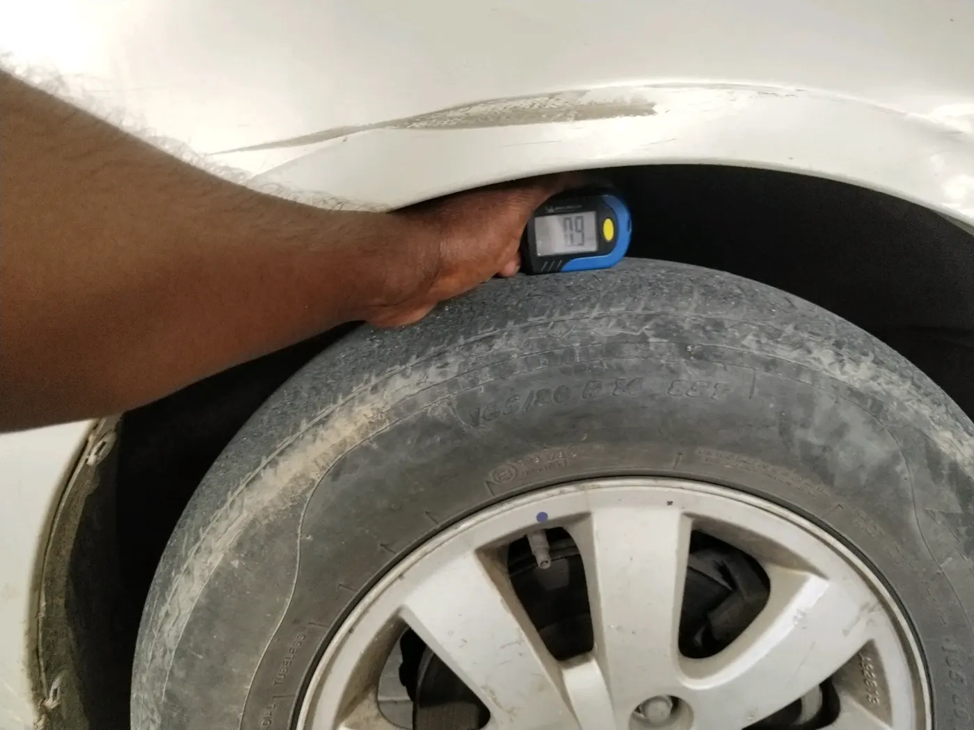 2013 Maruti Ritz ZDI, Diesel, Manual, 1,27,096 km, tyre