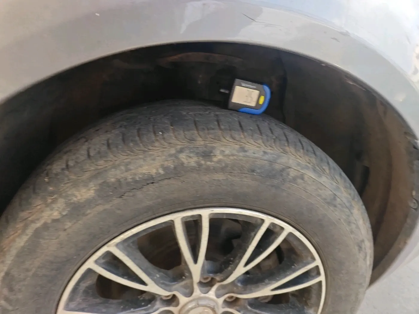 2013 Maruti SX4 VXI, Petrol, Manual, 27,706 km, tyre