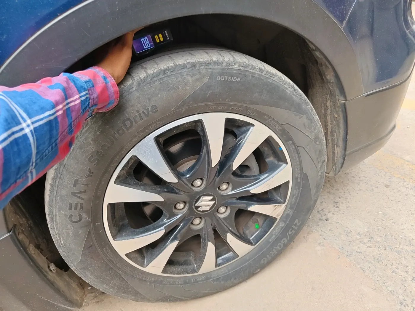 2017 Maruti S Cross ALPHA 1.3, Diesel, Manual, 1,16,856 km, tyre