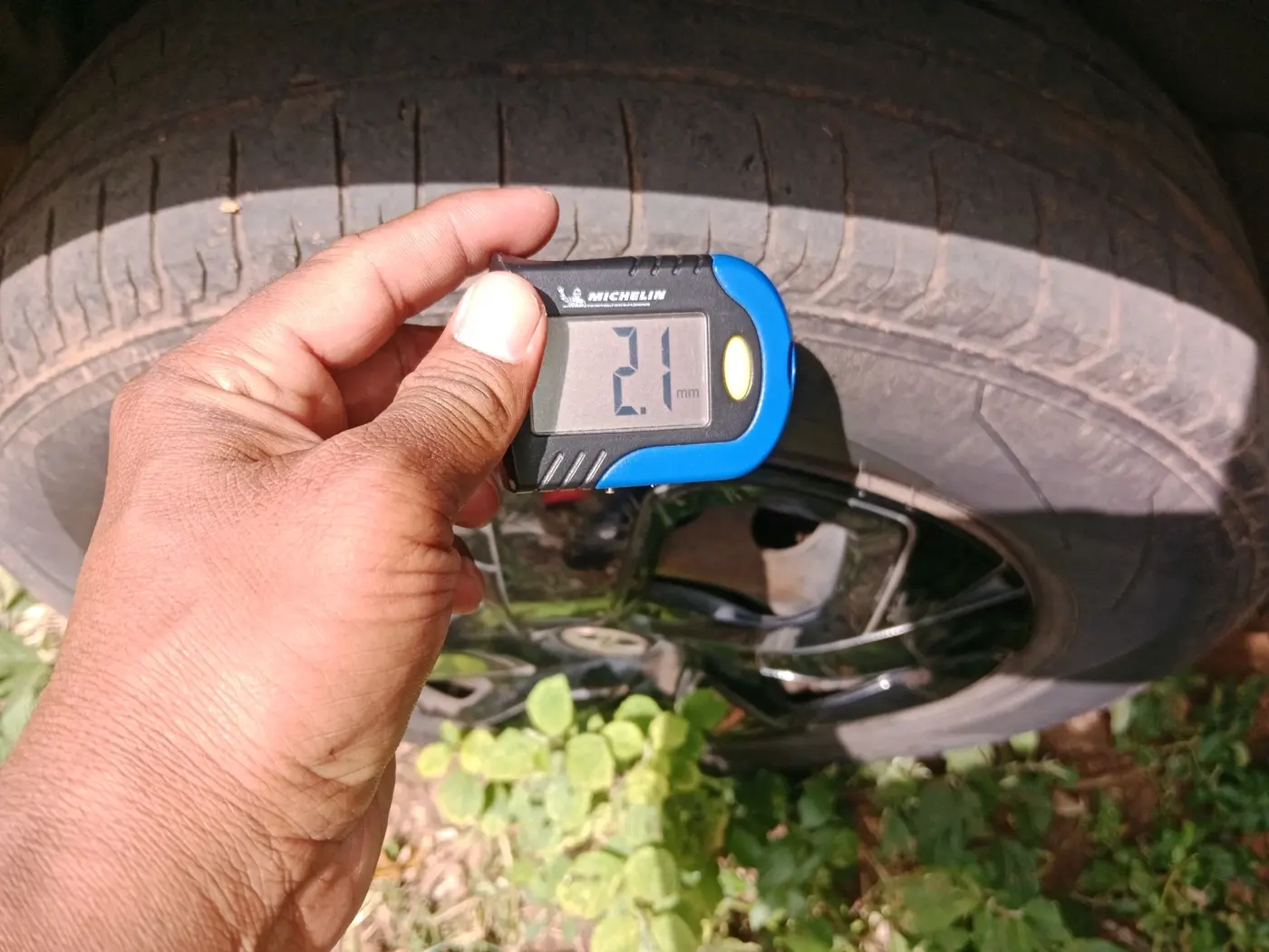 2022 Tata PUNCH ADVENTURE MT, Petrol, Manual, 1,18,278 km, tyre