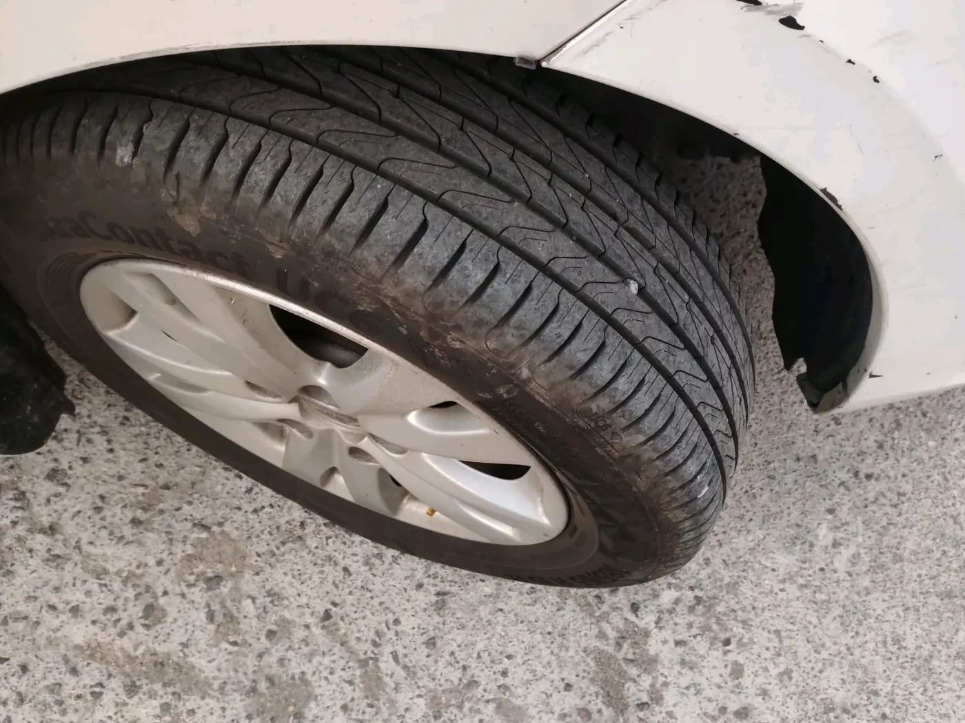 2017 Maruti Ertiga VDI SHVS, Diesel, Manual, 1,39,662 km, tyre