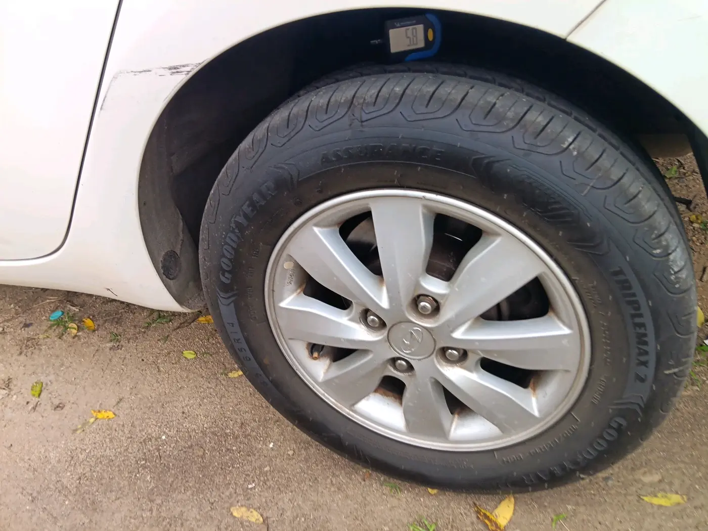 2013 Hyundai i20 ASTA 1.4 CRDI, Diesel, Manual, 1,35,534 km, tyre