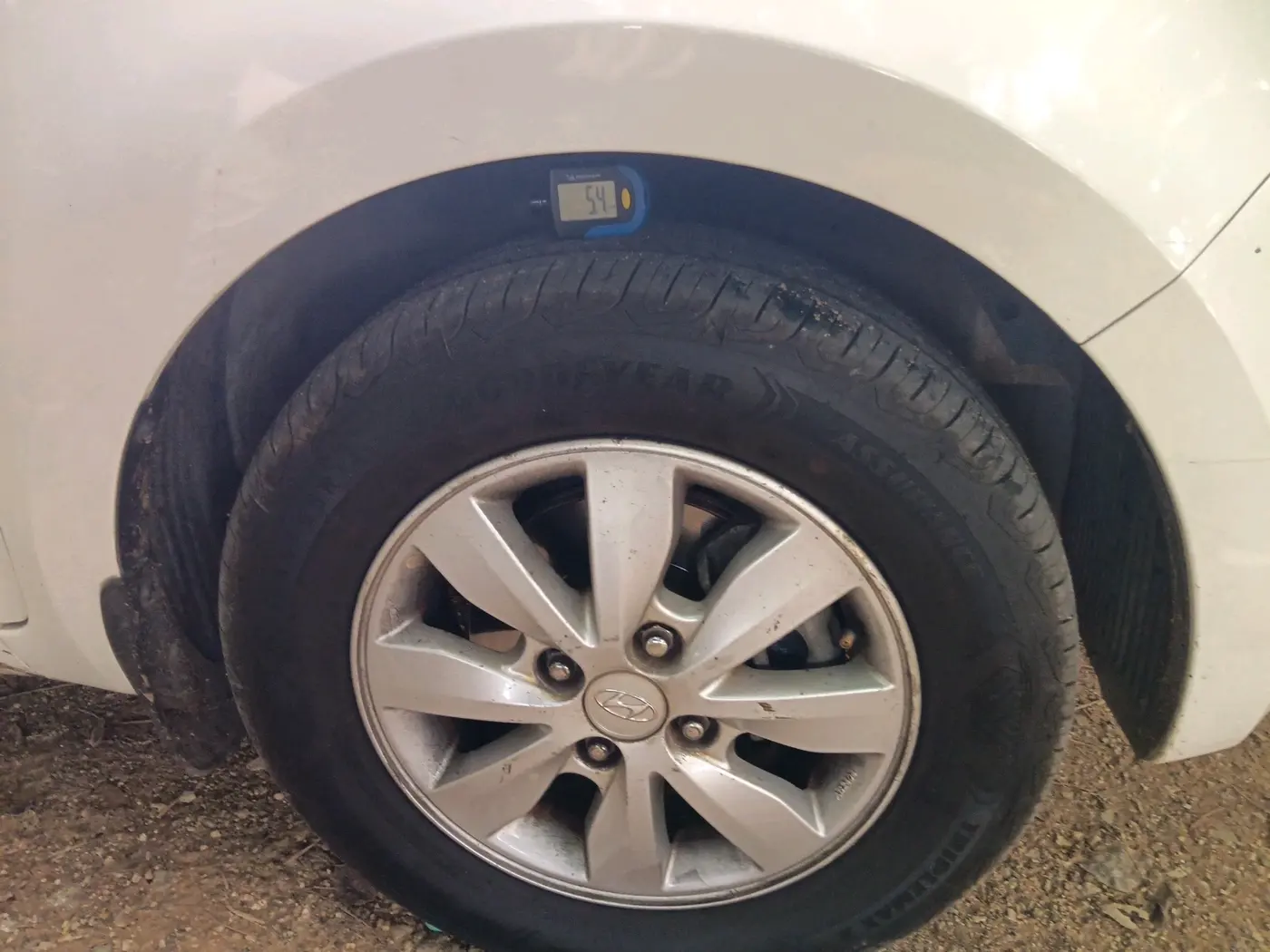 2013 Hyundai i20 ASTA 1.4 CRDI, Diesel, Manual, 1,35,534 km, tyre