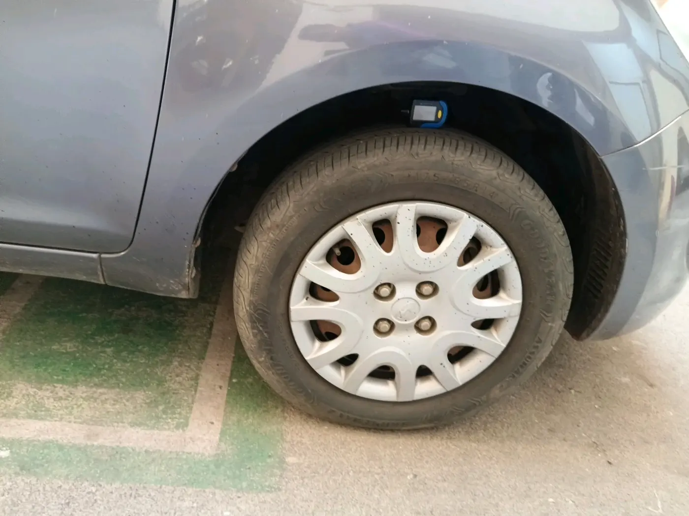 2011 Hyundai i20 MAGNA 1.2, CNG, Manual, 99,223 km, tyre